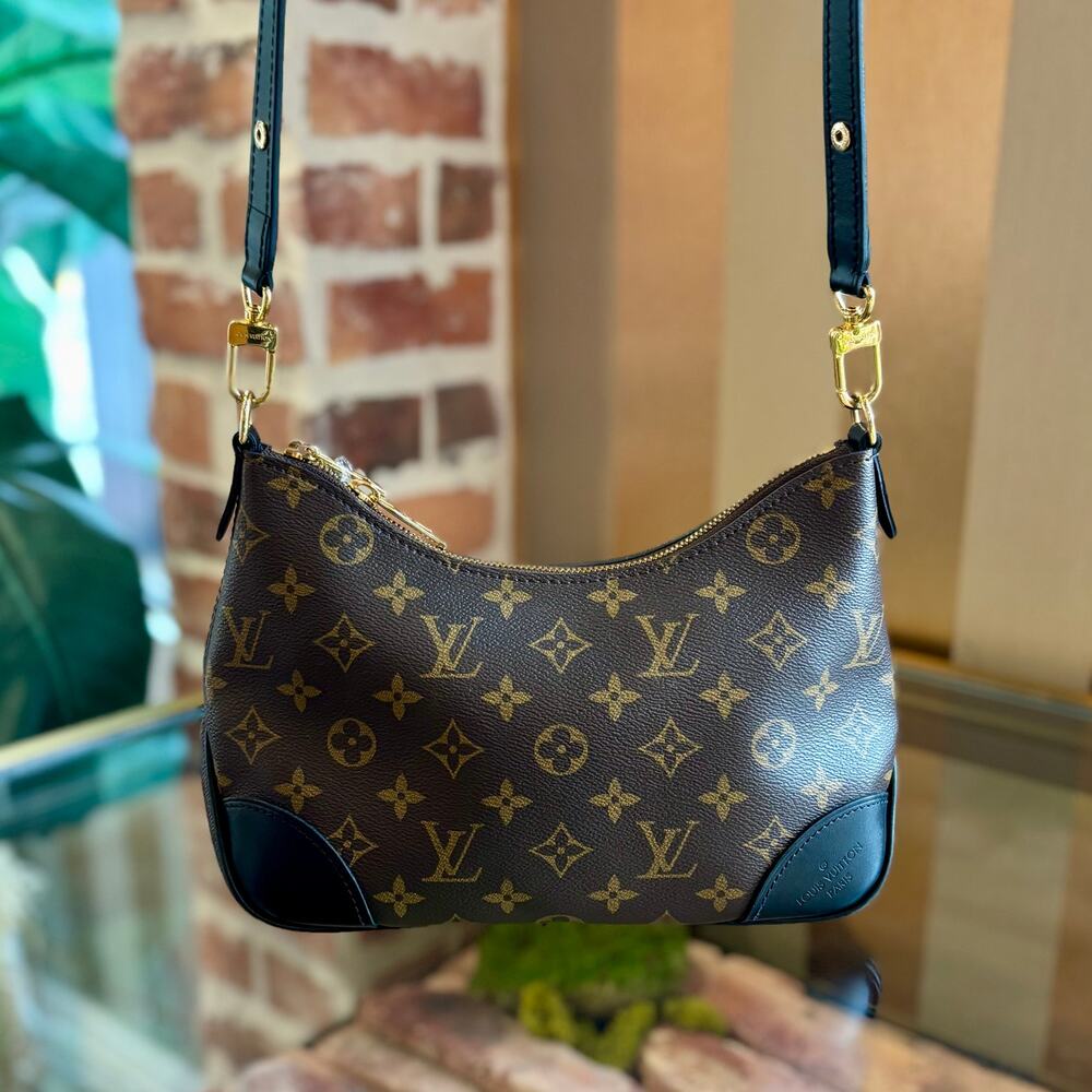 LOUIS VUITTON LV Monogram Boulogne Noir PM